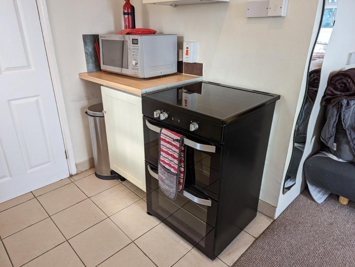 Bristol Self-Catering Studio+Kitchen+Parking エクステリア 写真