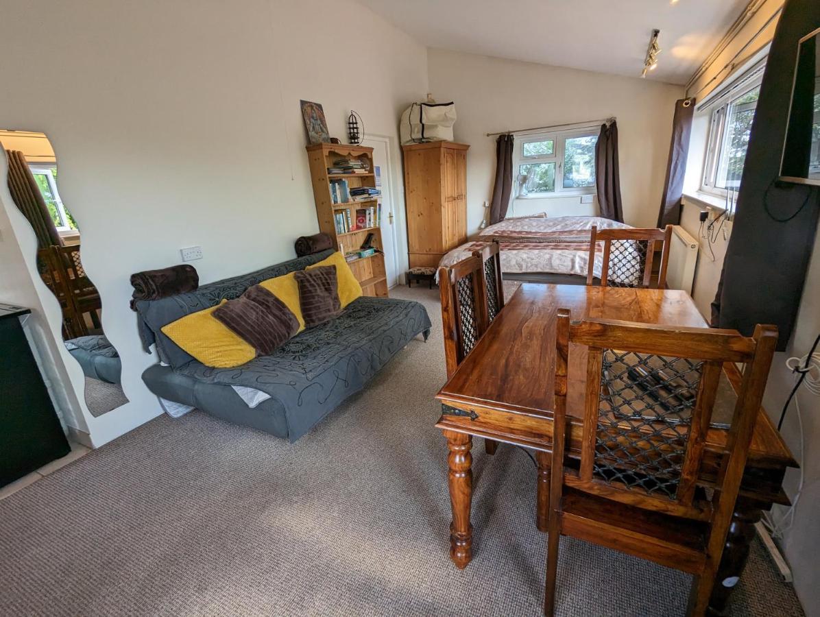 Bristol Self-Catering Studio+Kitchen+Parking エクステリア 写真